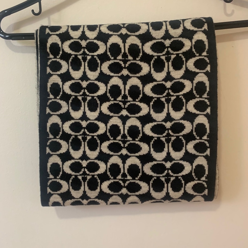 Coach scarf